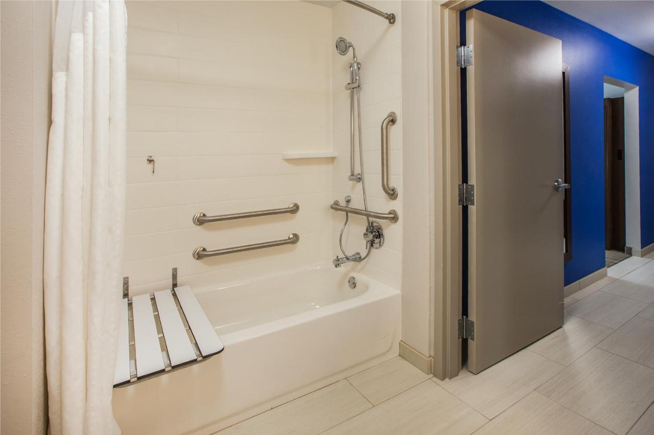 Holiday Inn Express & Suites - Savannah N - Port Wentworth By Ihg Dış mekan fotoğraf