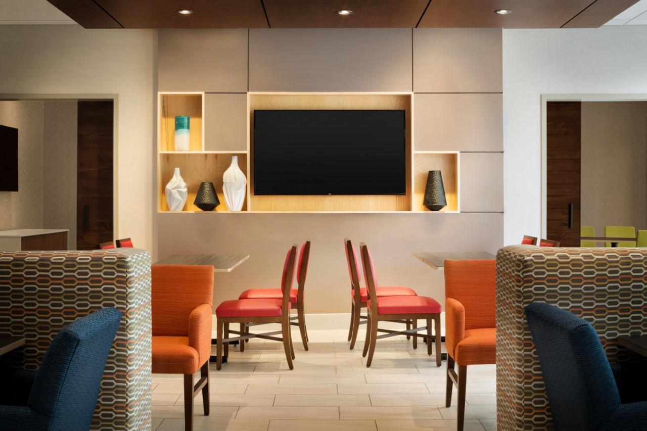 Holiday Inn Express & Suites - Savannah N - Port Wentworth By Ihg Dış mekan fotoğraf